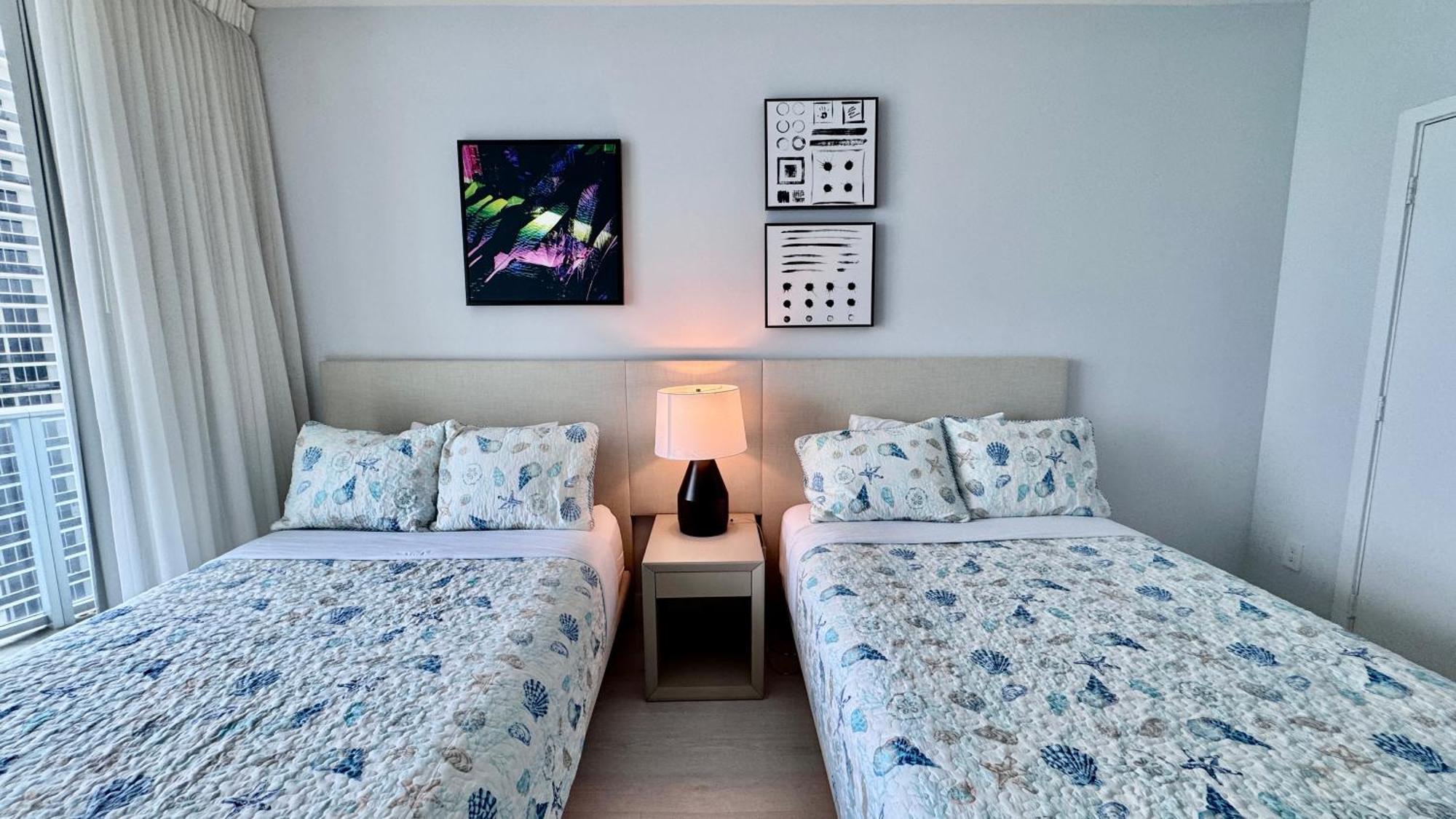 Appartement Picturesque Beachfront - Lovely 2bd And 2ba With Direct Ocean View Hollywood