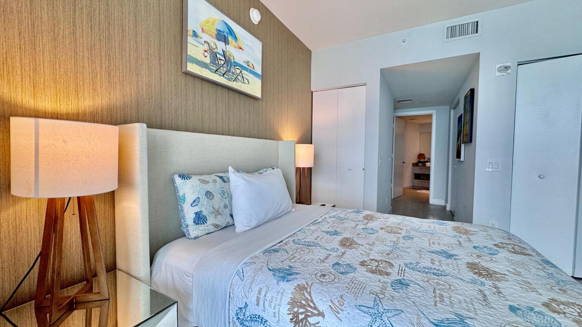 Picturesque Beachfront - Lovely 2bd And 2ba With Direct Ocean View Appartement *